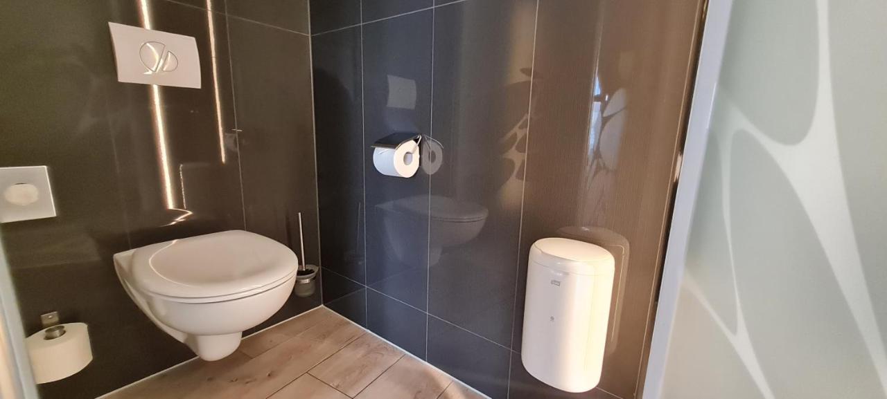 ארפורט Hotel Domizil מראה חיצוני תמונה